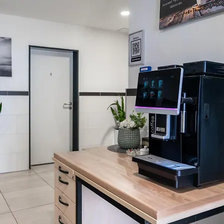 Mk - Bremen אכסניה *