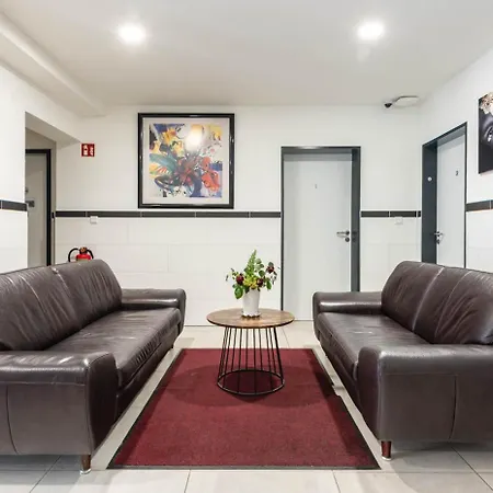 Mk - Bremen אכסניה אוייטן